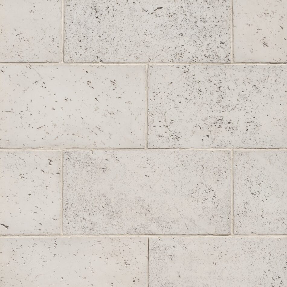 A close-up of Craft Marble Kings limestone in the shade Brighthorizon.